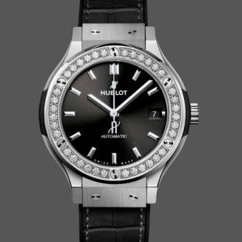 Replica Hublot Classic Fusion 565.nx.1470.lr.1204 38mm