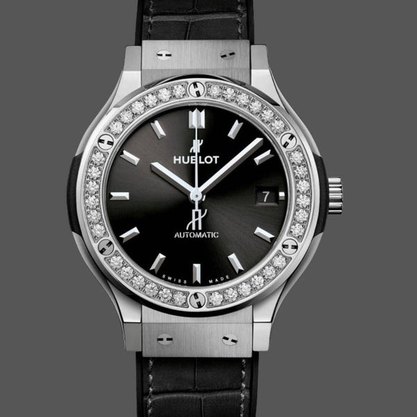 Replica Hublot Classic Fusion 565.nx.1470.lr.1204 38mm Stilvolles Accessoire